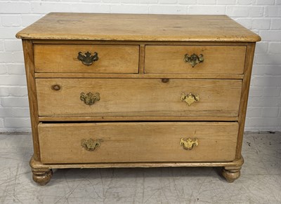 Lot 964 - AN ANTIQUE PINE CHEST OF DRAWERS