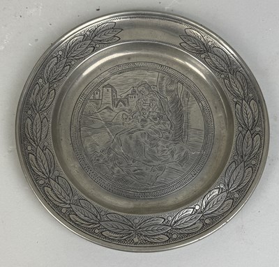 Lot 305 - AN 18TH CENTURY PEWTER ALMS DISH