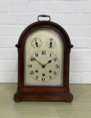 Lot 1020 - A GERMAN CLOCK