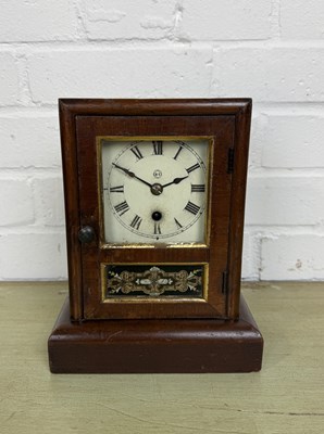 Lot 335 - A SETH THOMAS CONNECTICUT CLOCK