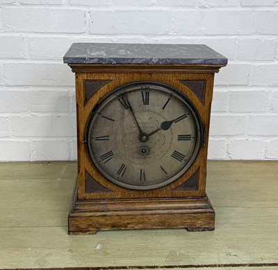 Lot 954 - A OAK-CASED EIGHT DAY MANTEL CLOCK WITH MARBLE TOP