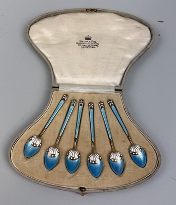 Lot 109 - A SET OF SIX 925 SILVER ENAMELS TEASPOONS BY BROOKS AND SON