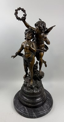 Lot 266 - AUGUSTE MOREAU (FRENCH 1834-1917): A LARGE BRONZE SCULPTURE DEPICTING TWO CUPIDS