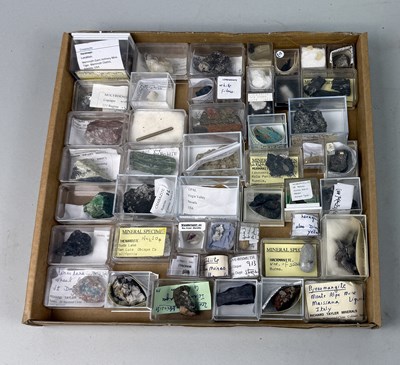 Lot 420 - A COLLECTION OF FINE MINERAL SPECIMENS