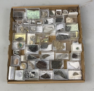 Lot 421 - A COLLECTION OF FINE MINERAL SPECIMENS