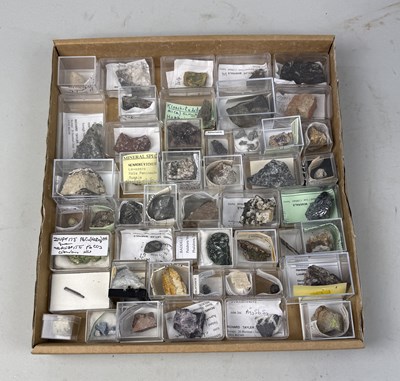 Lot 422 - A COLLECTION OF FINE MINERAL SPECIMENS