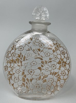 Lot 327A - RENE LALIQUE (FRENCH 1860-1945): A GLASS MOON FLASK WITH STOPPER, POSSIBLY A SCENT BOTTLE