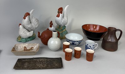 Lot 182 - A COLLECTION OF CHINESE ITEMS TO INCLUDE A PAIR OF PAINTED COCKERELS, YIXING TEA POT