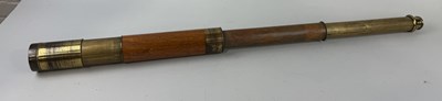 Lot 415 - AN ANTIQUE TELESCOPE MARKED P&P GALLY AND CO