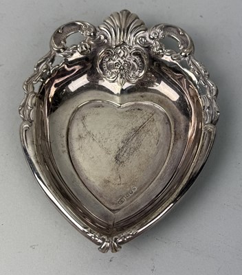 Lot 234 - A SILVER HEART SHAPED DISH