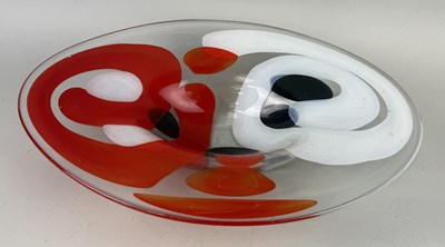 Lot 410 - AN ITALIAN MURANO GLASS BOWL WITH RED AND WHITE DETAIL