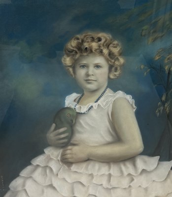 Lot 711 - A LARGE 20TH CENTURY PASTEL OF A YOUNG GIRL HOLDING A PARROT