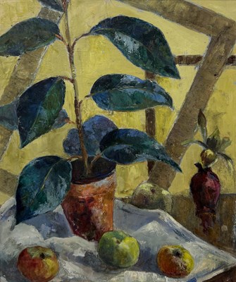 Lot 571 - AN OIL PAINTING ON BOARD DEPICTING A STILL LIFE WITH A PLANT AND APPLES