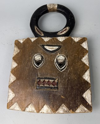 Lot 139 - AN AFRICAN BAULE GOLI KEPLE KELE MASK