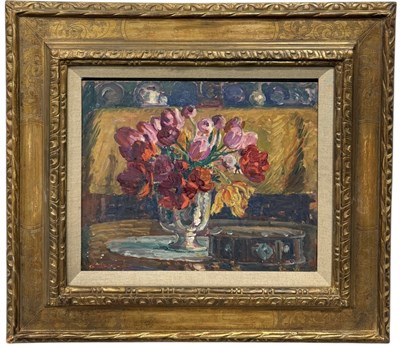 Lot 466 - WILLIAM SAMUEL HORTON (AMERICAN 1865-1936): AN OIL PAINTING ON BOARD DEPICTING A STILL LIFE WITH FLOWERS