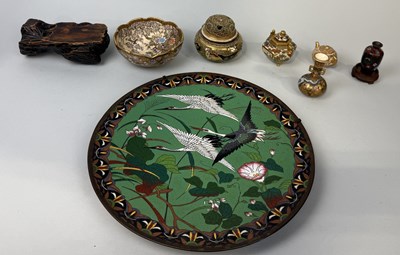 Lot 425 - JAPANESE CERAMICS, PLATE