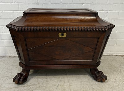 Lot 726 - AN EARLY 19TH CENTURY MAHOGANY WINE COOLER