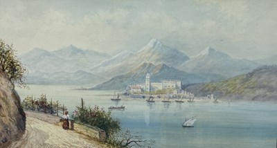 Lot 662 - EDWIN ST JOHN: A PAIR OF WATERCOLOUR PAINTINGS ON PAPER DEPICTING ITALIAN LAKE SCENES WITH BOATS BY THE SHORE