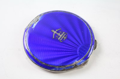 Lot 221 - A .925 STERLING SILVER ENAMEL VANITY COMPACT