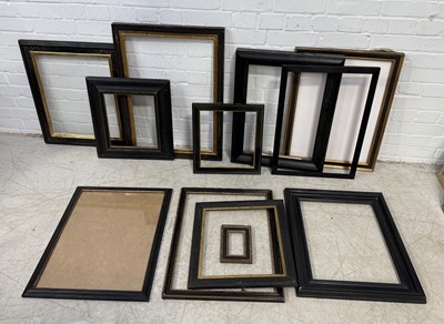 Lot 842 - A COLLECTION OF EBONISED PICTURE FRAMES (QTY)