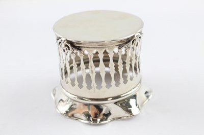 Lot 364 - A .925 STERLING SILVER PIERCED SIDE POT/ PLANTER