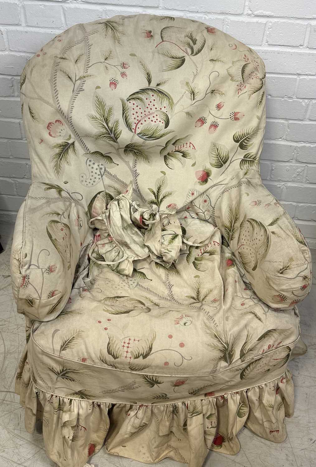 Lot 866 - AN ANTIQUE NURSING CHAIR WITH FLORAL COVER