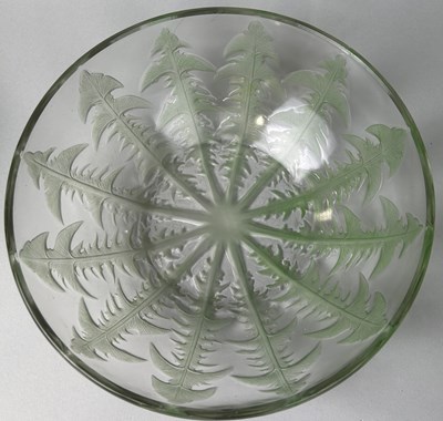 Lot 680 - RENE LALIQUE (FRENCH 1860-1945): A GLASS BOWL WITH LEAF DESIGN