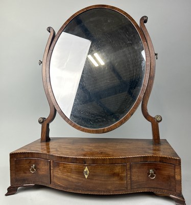 Lot 1136 - A GEORGIAN MAHOGANY DRESSING / TOILETMIRROR