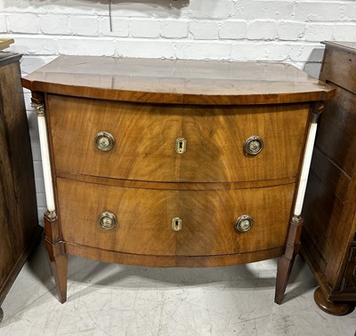 Lot 1138 - AN ANTIQUE CHEST OF DRAWERS