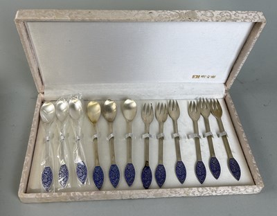 Lot 297 - A SET OF SILVER AND ENAMEL SPOONS WITH CASE