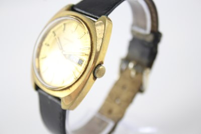 Lot 430 - A MENS VINTAGE GARRAD GOLD TONE WATCH AUTOMATIC WORKING