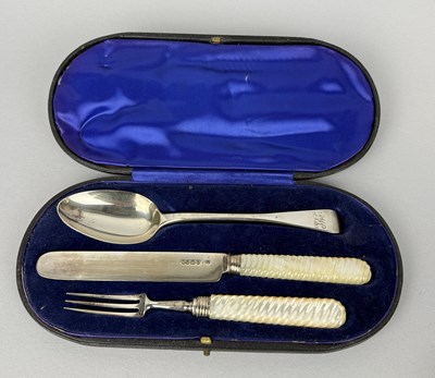 Lot 621 - A STERLING SILVER CHRISTENING SET WITH MOTHER OF PEARL HANDLES