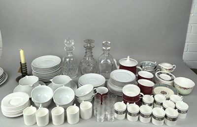 Lot 1203 - A LARGE COLLECTION OF MISCELLANEOUS CERAMIC DISHES TO INCLUDE WEDGEWOOD AND GLASS DECANTERS
