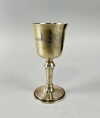 Lot 272 - A SILVER COMMEMORATION CUP INSCRIBED FOR H.R.H. PRINCESS ANNE AND MARK PHILLIPS WEDDING