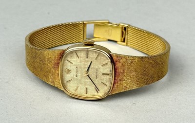 Lot 372 - AN 18CT GOLD LADIES ROLEX
