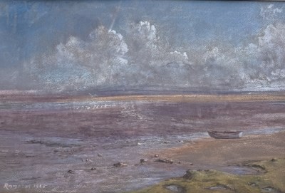 Lot 900 - A PASTEL DRAWING ON PAPER DEPICTING A SCOTTISH BEACH SCENE