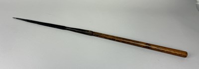 Lot 591 - AN ANTIQUE WHALE HARPOON