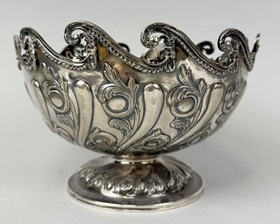 Lot 251 - A VICTORIAN SILVER PEDESTAL BOWL WITH WAVE-CUT BORDER