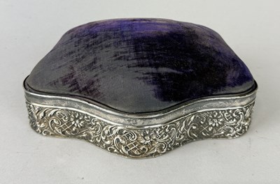 Lot 310 - A LARGE ANTIQUE SILVER MOUNTED PIN CUSHION SEWING BOX