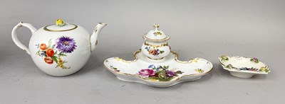Lot 644 - A MEISSEN PORCELAIN TEA POT ALONG WITH A DRESDEN INKWELL AND DISH