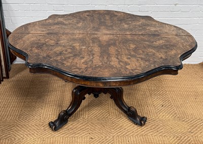 Lot 994 - A 19TH CENTURY FIGURED WALNUT LOO TABLE