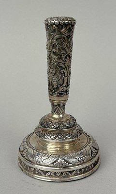 Lot 143 - A FINE CAMBODIAN OR THAI SILVER SEAL MATRIX AND STAND, THAILAND/CAMBODIA, CIRCA 1920