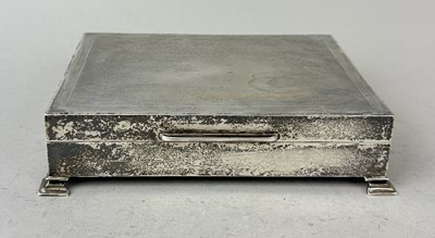 Lot 280 - A SILVER CIGARETTE BOX, MARKED FOR BARKER ELLIS