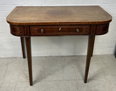 Lot 1020 - A REGENCY MAHOGANY CARD TABLE WITH MARQUETRY INLAID GREEK KEY