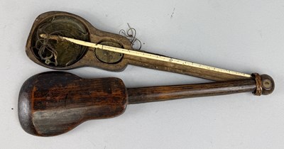Lot 249 - A SET OF 19TH CENTURY CHINESE OPIUM SCALES