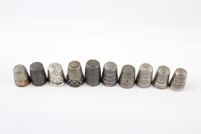 Lot 338 - TEN .925 STERLING SILVER THIMBLES TO INCLUDE CHARLES HONER