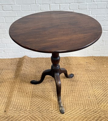 Lot 1106 - A 19TH CENTURY MAHOGANY TILT TOP TABLE