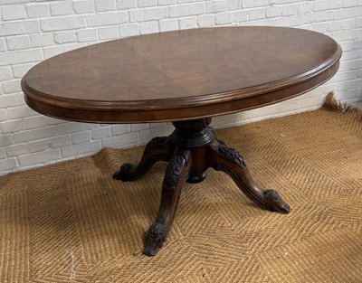 Lot 1105 - A 19TH CENTURY TILT TOP BREAKFAST TABLE