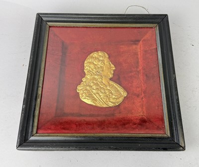 Lot 672 - A PLAQUETTE OF WILLIAM III, GILT SILHOUETTE PORTRAIT