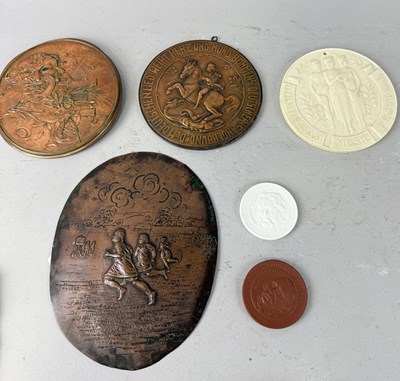 Lot 673 - A GROUP OF PLAQUETTES, TO INCLUDE MUSICAL, BAKERLITE, SPORT AND MEISSEN